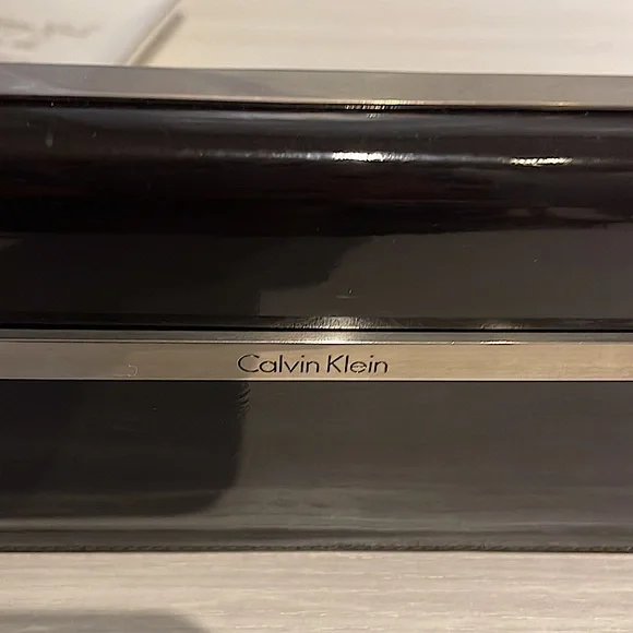 Calvin Klein clutch bag - Picture 2 of 5